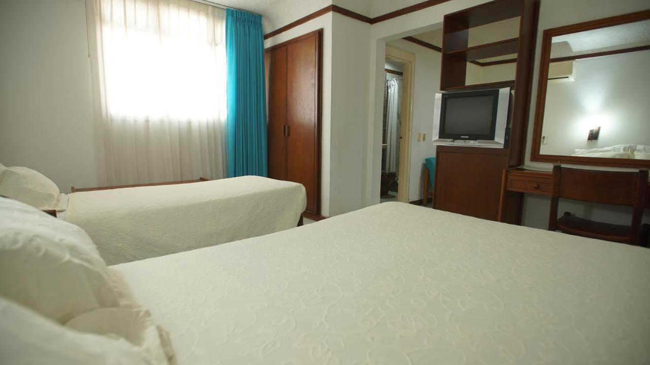 Hotel Bachue Girardot Exteriér fotografie
