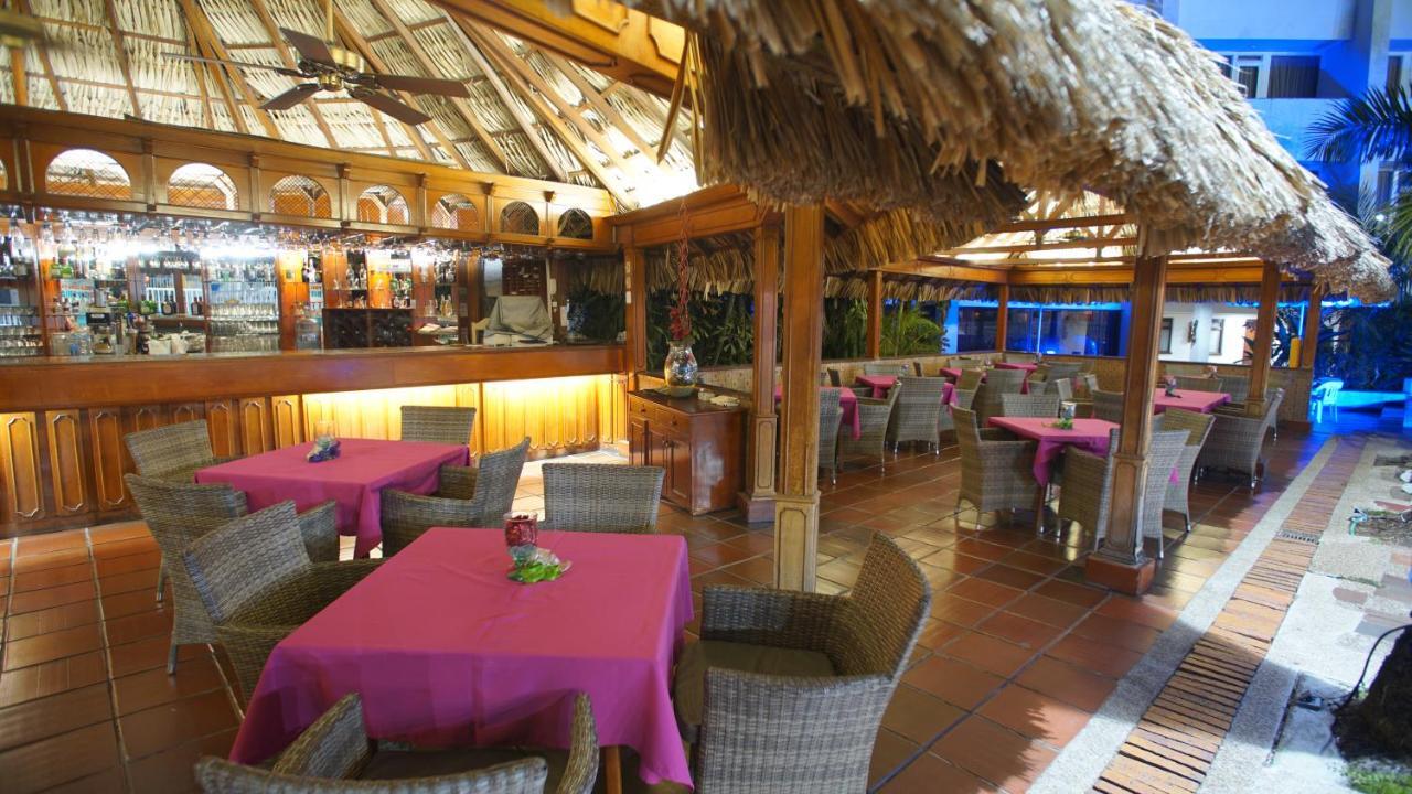 Hotel Bachue Girardot Exteriér fotografie